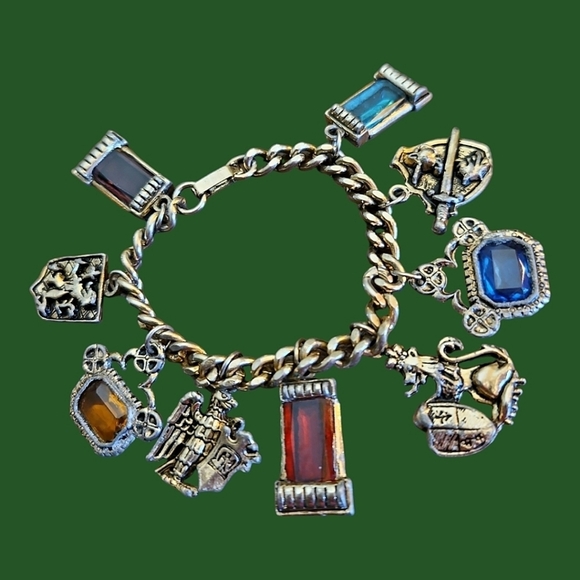 Vintage Jewelry - Vintage Medieval Renaissance Castlecore Shield Glass Charm Chain Bracelet